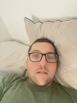 Snapshot of Milflover96 chatting on March 2025 09:29:01 PM Milflover96 online show from March 2025 09:29:01 PM