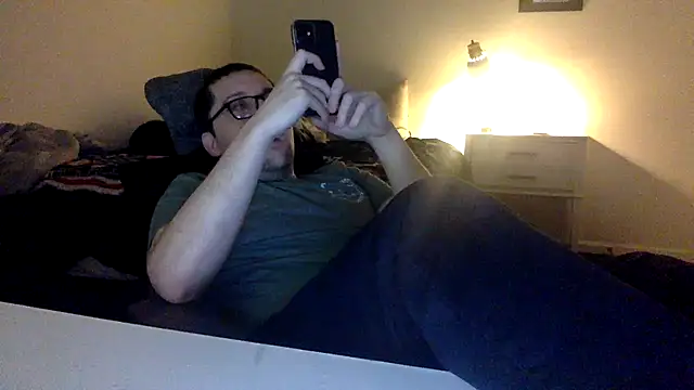 Snapshot of Milflover96 chatting on March 2025 12:31:02 AM Milflover96 online show from March 2025 12:31:02 AM