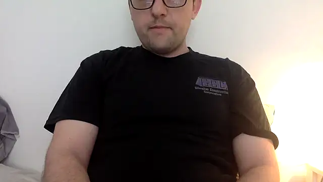 Snapshot of Milflover96 chatting on March 2025 08:09:02 PM Milflover96 online show from March 2025 08:09:02 PM