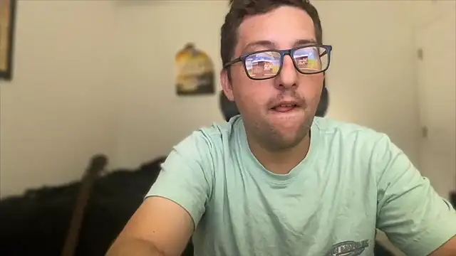 Snapshot of Milflover96 chatting on October 2025 02:04:02 PM Milflover96 online show from October 2025 02:04:02 PM