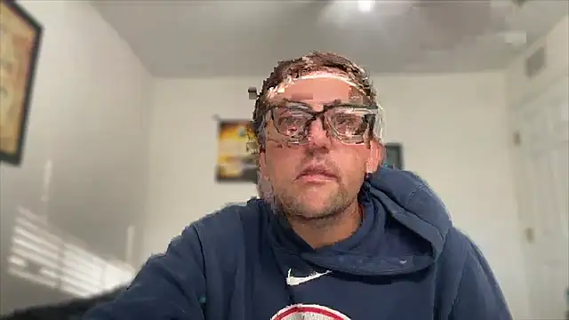 Snapshot of Milflover96 chatting on November 2025 09:25:02 PM Milflover96 online show from November 2025 09:25:02 PM