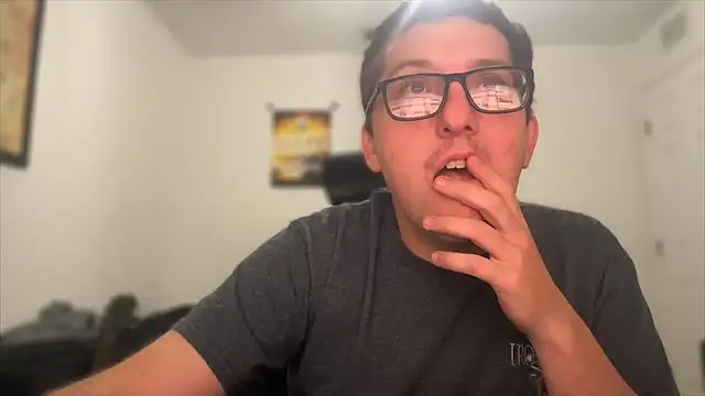 Snapshot of Milflover96 chatting on November 2025 02:12:02 AM Milflover96 online show from November 2025 02:12:02 AM