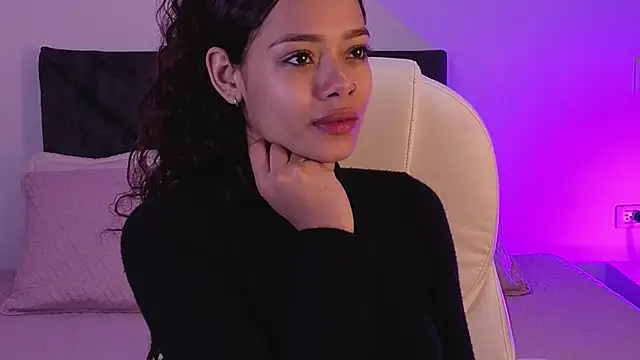 Snapshot of sara_sharma_ chatting on October 2025 02:21:02 PM sara sharma online show from October 2025 02:21:02 PM