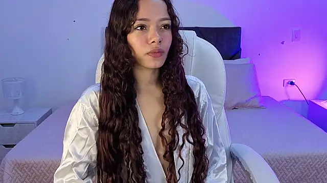 Snapshot of sara_sharma_ chatting on November 2025 01:46:02 PM sara sharma online show from November 2025 01:46:02 PM