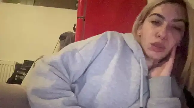 Snapshot of sarrah_rossy chatting on February 2025 09:58:01 PM sarrah rossy online show from February 2025 09:58:01 PM