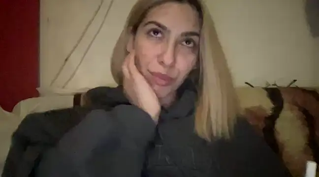 Snapshot of sarrah_rossy chatting on February 2025 11:04:02 PM sarrah rossy online show from February 2025 11:04:02 PM