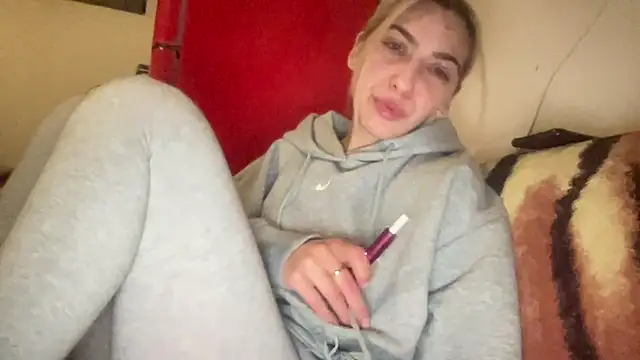 Snapshot of sarrah_rossy chatting on February 2025 07:58:02 PM sarrah rossy online show from February 2025 07:58:02 PM