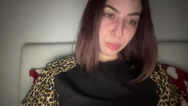 Snapshot of sarrah_rossy chatting on February 2025 10:42:01 PM sarrah rossy online show from February 2025 10:42:01 PM