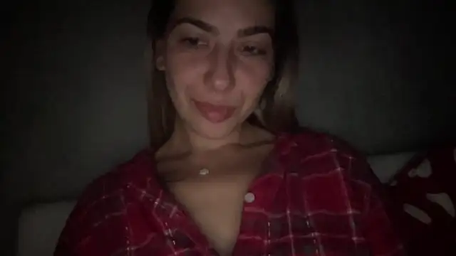 Snapshot of sarrah_rossy chatting on October 2025 08:53:02 PM sarrah rossy online show from October 2025 08:53:02 PM