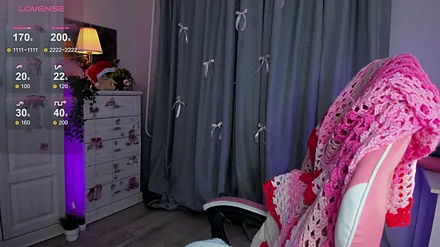 Snapshot of _Loneve__ chatting on February 2026 03:49:02 PM Loneve online show from February 2026 03:49:02 PM