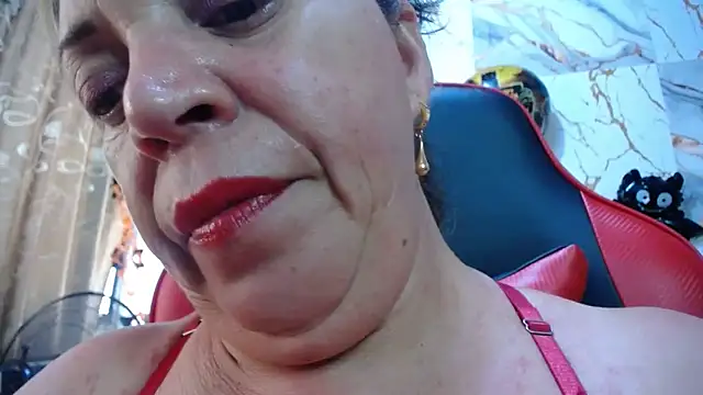 Snapshot of alina_maturehot chatting on October 2025 08:13:02 PM alina maturehot online show from October 2025 08:13:02 PM