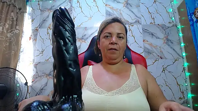 Snapshot of alina_maturehot chatting on November 2025 08:21:01 PM alina maturehot online show from November 2025 08:21:01 PM