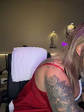 bossyroxy84 online show from December 2025 01:12:02 AM