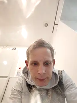 Snapshot of Kamilll94@xh chatting on November 2025 05:51:02 PM Kamilll94xh online show from November 2025 05:51:02 PM