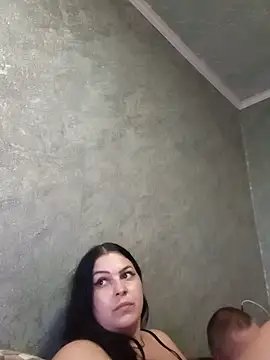 Greta Tamar online show from November 2025 07:02:02 PM