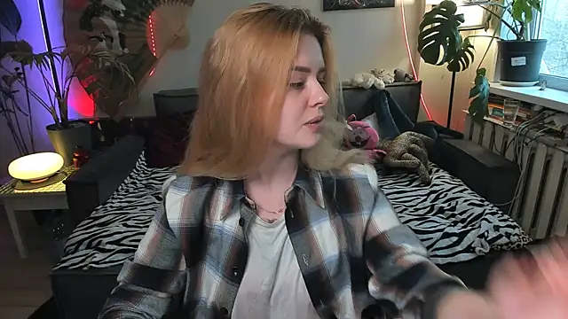 Alexa Pirs online show from March 2026 01:18:01 PM