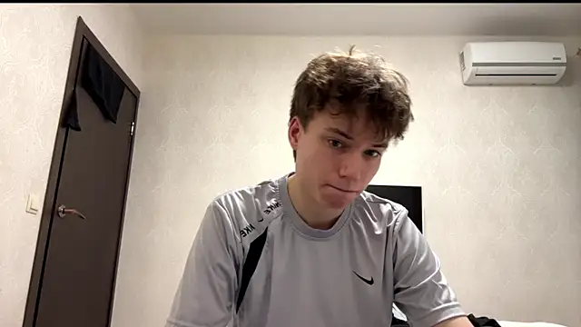 aronrodrigos online show from February 2025 04:11:02 PM
