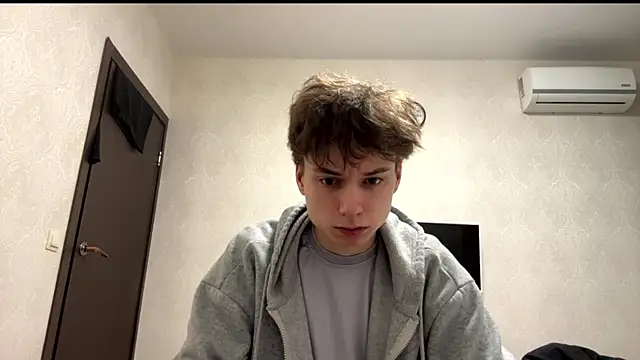aronrodrigos online show from February 2025 10:43:02 PM