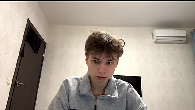 aronrodrigos online show from February 2025 10:47:01 PM