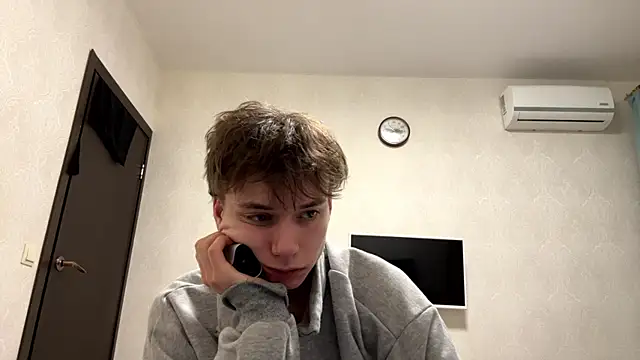 aronrodrigos online show from February 2025 01:53:01 AM
