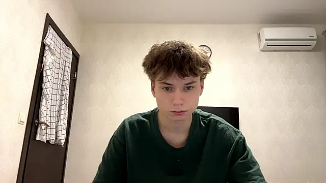 aronrodrigos online show from February 2025 10:32:02 PM