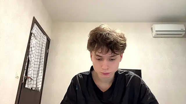 aronrodrigos online show from February 2025 02:05:02 AM