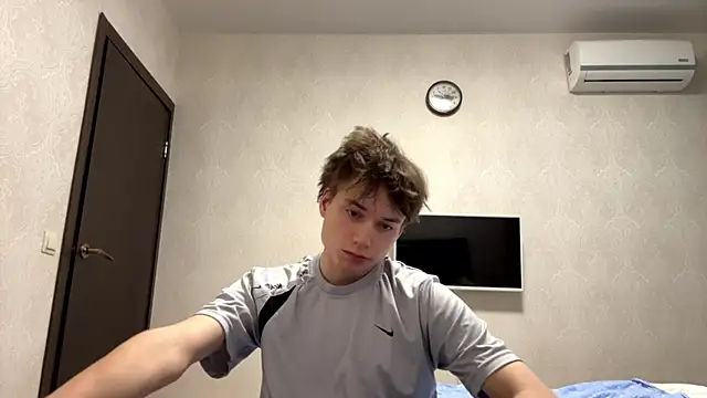 aronrodrigos online show from February 2025 01:46:02 AM