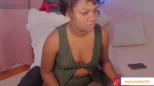 Daphnewalker   online show from March 2026 11:47:02 AM