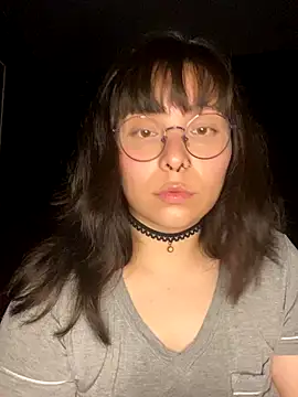 Snapshot of Solo_yoss chatting on September 2025 06:06:02 AM Solo yoss online show from September 2025 06:06:02 AM