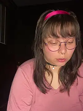 Snapshot of Solo_yoss chatting on September 2025 06:18:01 AM Solo yoss online show from September 2025 06:18:01 AM