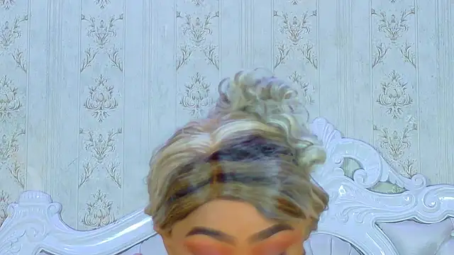 TianahGlow online show from October 2025 08:49:01 PM