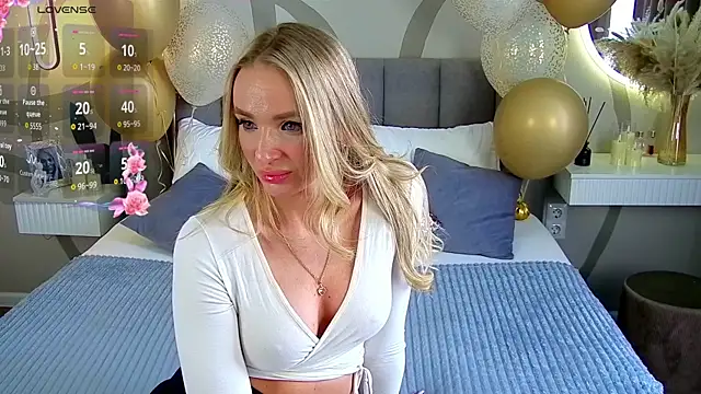 WoW  JuliaBlonde online show from March 2026 09:47:01 AM