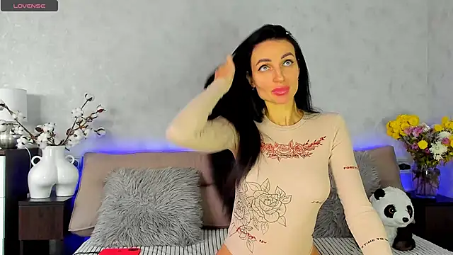 Snapshot of Tina_Mart chatting on October 2025 11:27:01 AM Tina Mart online show from October 2025 11:27:01 AM