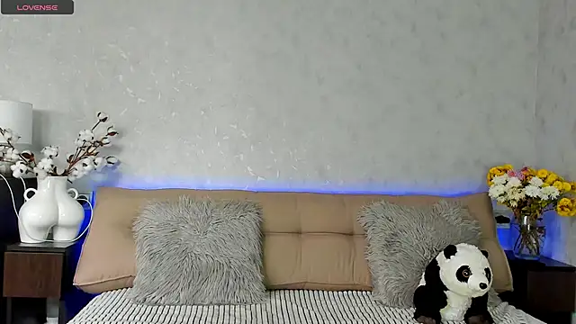 Snapshot of Tina_Mart chatting on November 2025 11:34:01 AM Tina Mart online show from November 2025 11:34:01 AM