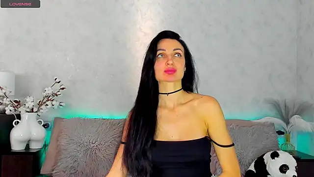 Snapshot of Tina_Mart chatting on November 2025 11:53:02 AM Tina Mart online show from November 2025 11:53:02 AM