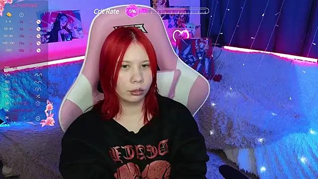 Little kitsune1707 online show from March 2025 08:10:02 PM