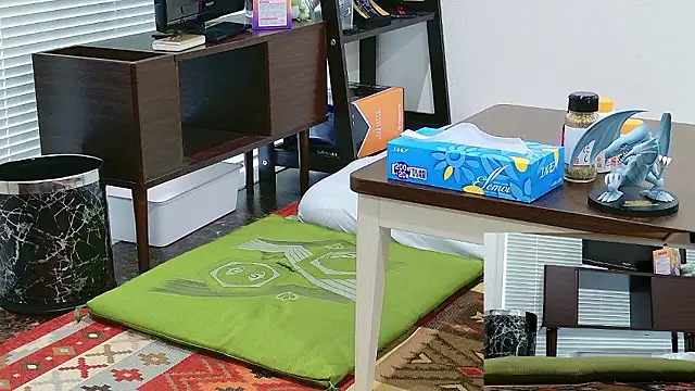 Snapshot of YARASERO-kun chatting on November 2025 05:56:02 AM YARASERO-kun online show from November 2025 05:56:02 AM