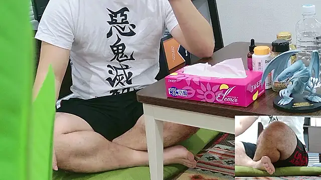 Snapshot of YARASERO-kun chatting on December 2025 05:58:02 AM YARASERO-kun online show from December 2025 05:58:02 AM