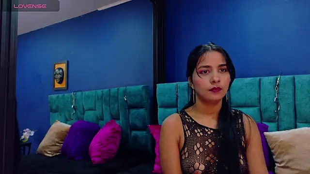 Snapshot of MariamLaraa chatting on March 2025 02:23:02 PM MariamLaraa online show from March 2025 02:23:02 PM