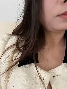 jinj-a online show from February 2025 04:33:01 PM