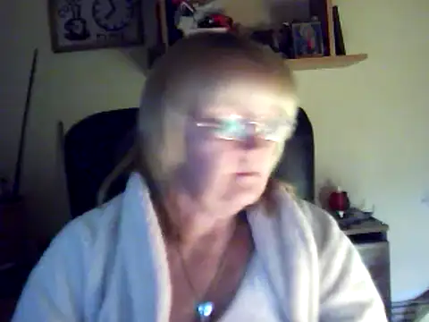 Snapshot of Violet5364 chatting on March 2025 09:04:02 PM Violet5364 online show from March 2025 09:04:02 PM