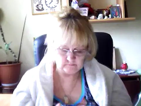 Snapshot of Violet5364 chatting on March 2025 01:09:01 PM Violet5364 online show from March 2025 01:09:01 PM