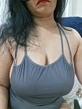 Snapshot of Jassi_Does chatting on June 2026 09:30:01 PM Jassi Does online show from June 2026 09:30:01 PM