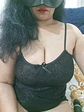Snapshot of Jassi_Does chatting on June 2026 09:15:02 PM Jassi Does online show from June 2026 09:15:02 PM