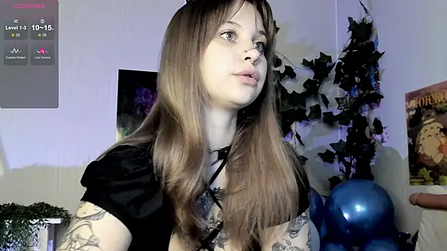 Snapshot of marynixoxo chatting on March 2025 08:02:02 AM marynixoxo online show from March 2025 08:02:02 AM