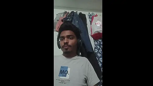 Snapshot of Harsh424242 chatting on March 2025 05:50:02 PM Harsh424242 online show from March 2025 05:50:02 PM