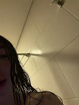 alejandra jonees online show from February 2026 02:53:01 AM