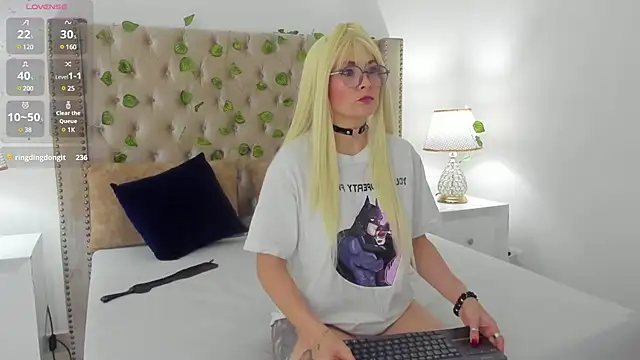 Snapshot of CandieGilson__ chatting on February 2025 06:15:02 PM CandieGilson   online show from February 2025 06:15:02 PM