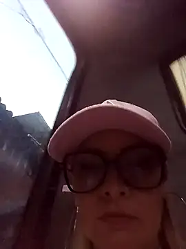 Snapshot of CandieGilson__ chatting on October 2025 10:46:02 AM CandieGilson   online show from October 2025 10:46:02 AM