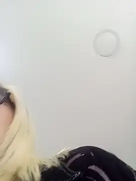 Snapshot of CandieGilson__ chatting on October 2025 11:53:02 AM CandieGilson   online show from October 2025 11:53:02 AM